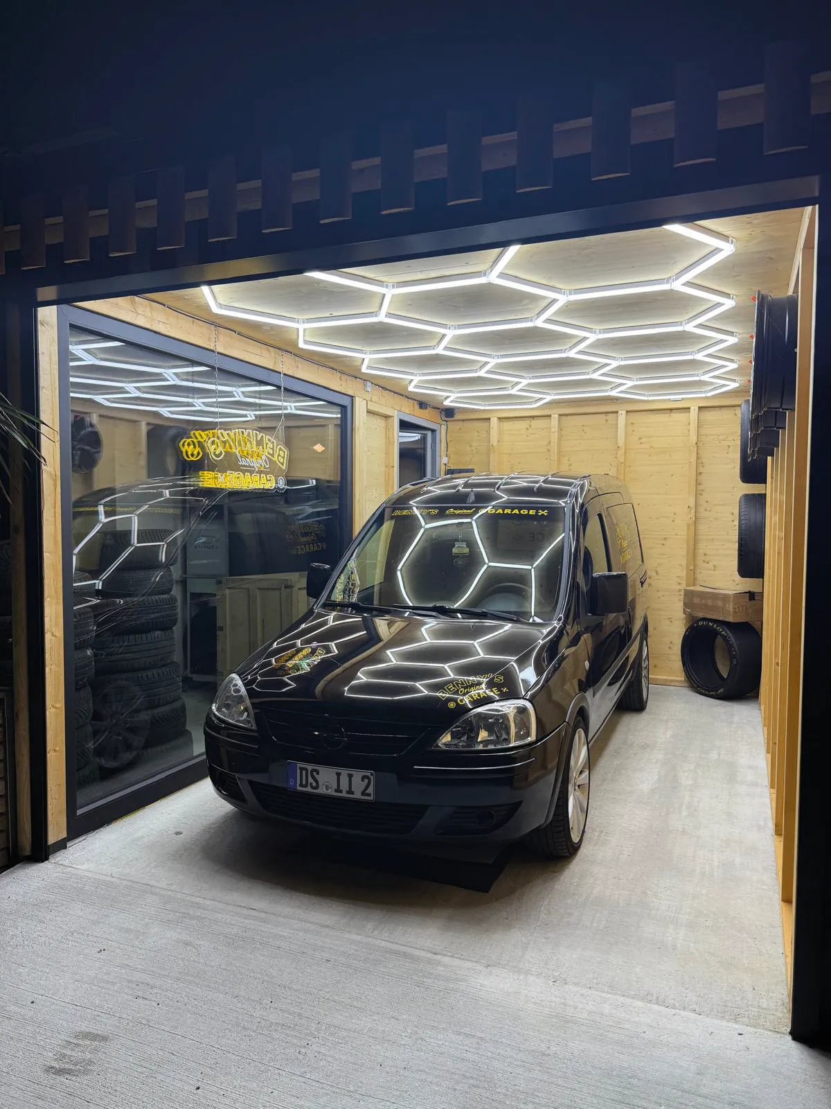 BENNY'S Original Garage Werkstatt